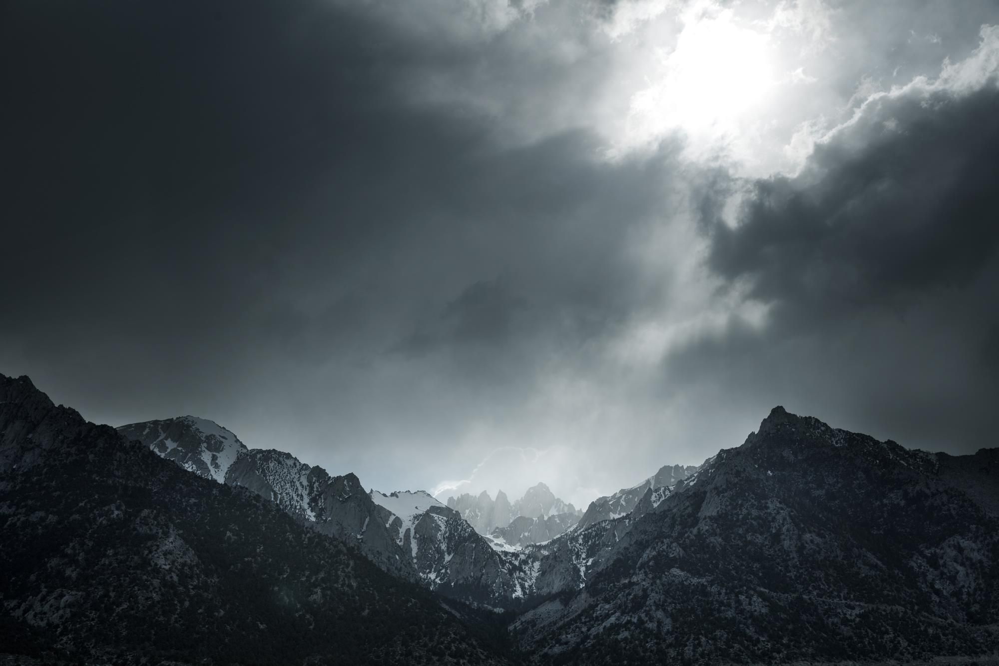 Read more about the article Lone Pine Peak and Mount Whitney photographed by Peter Dawson
