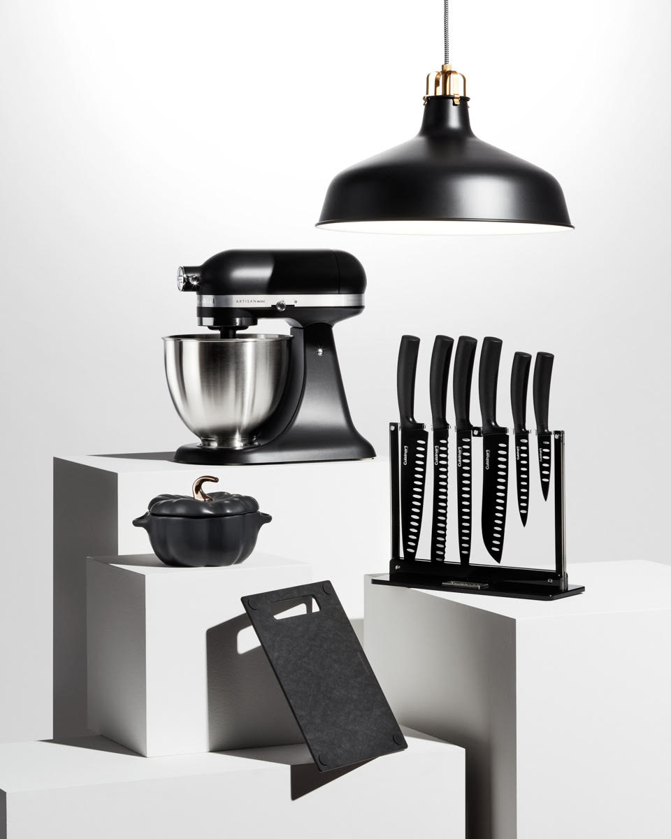 Read more about the article Prop Stylist Megumi Emoto for Rachael Ray Every Day