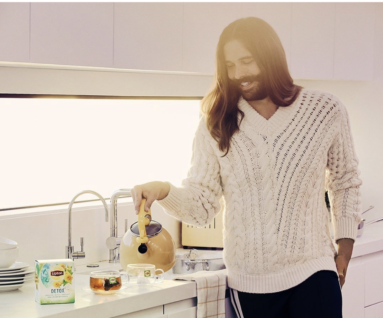 Read more about the article Photographer Ramona Rosales for Lipton x JVN