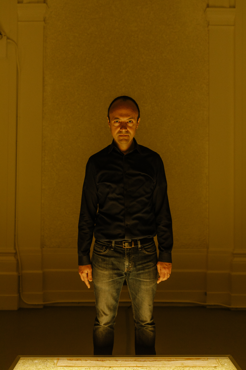 Read more about the article Artist Jorge Otero-Pailos photographed by Ricky Rhodes for The New York Times
