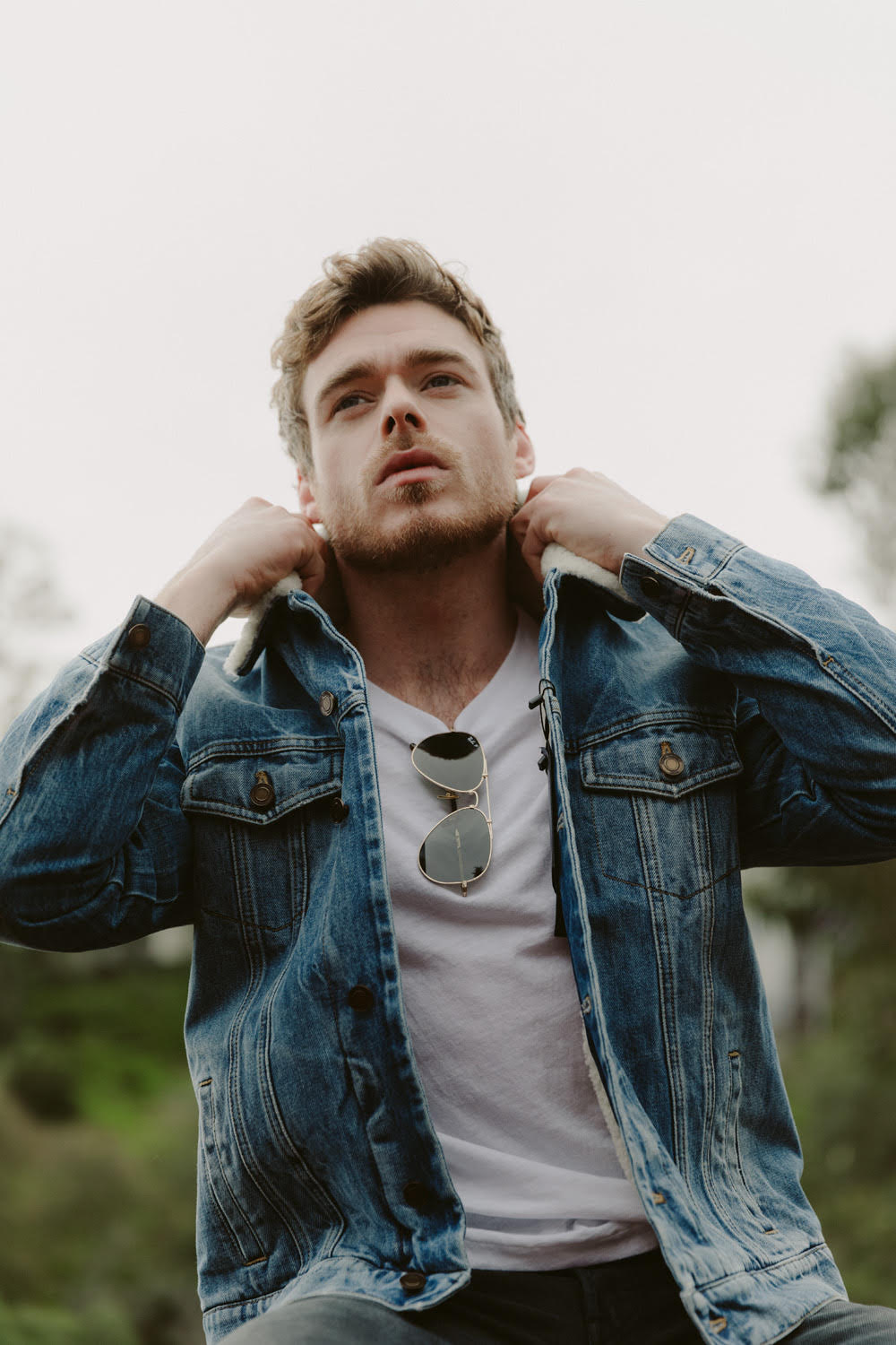 Read more about the article Richard Madden photographed by Elizabeth Weinberg for Elle Magazine