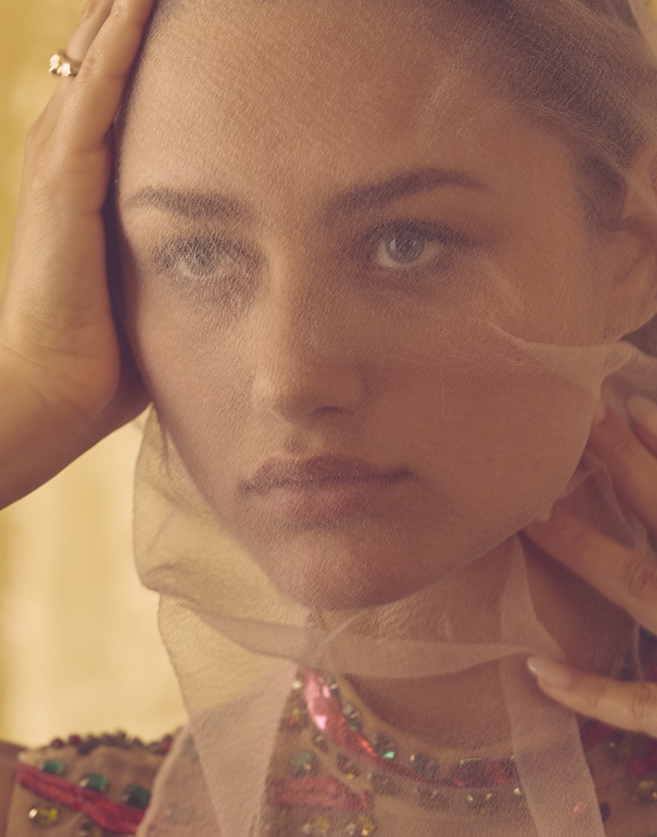 Read more about the article Ramona Rosales photographed model Maelys Garouis