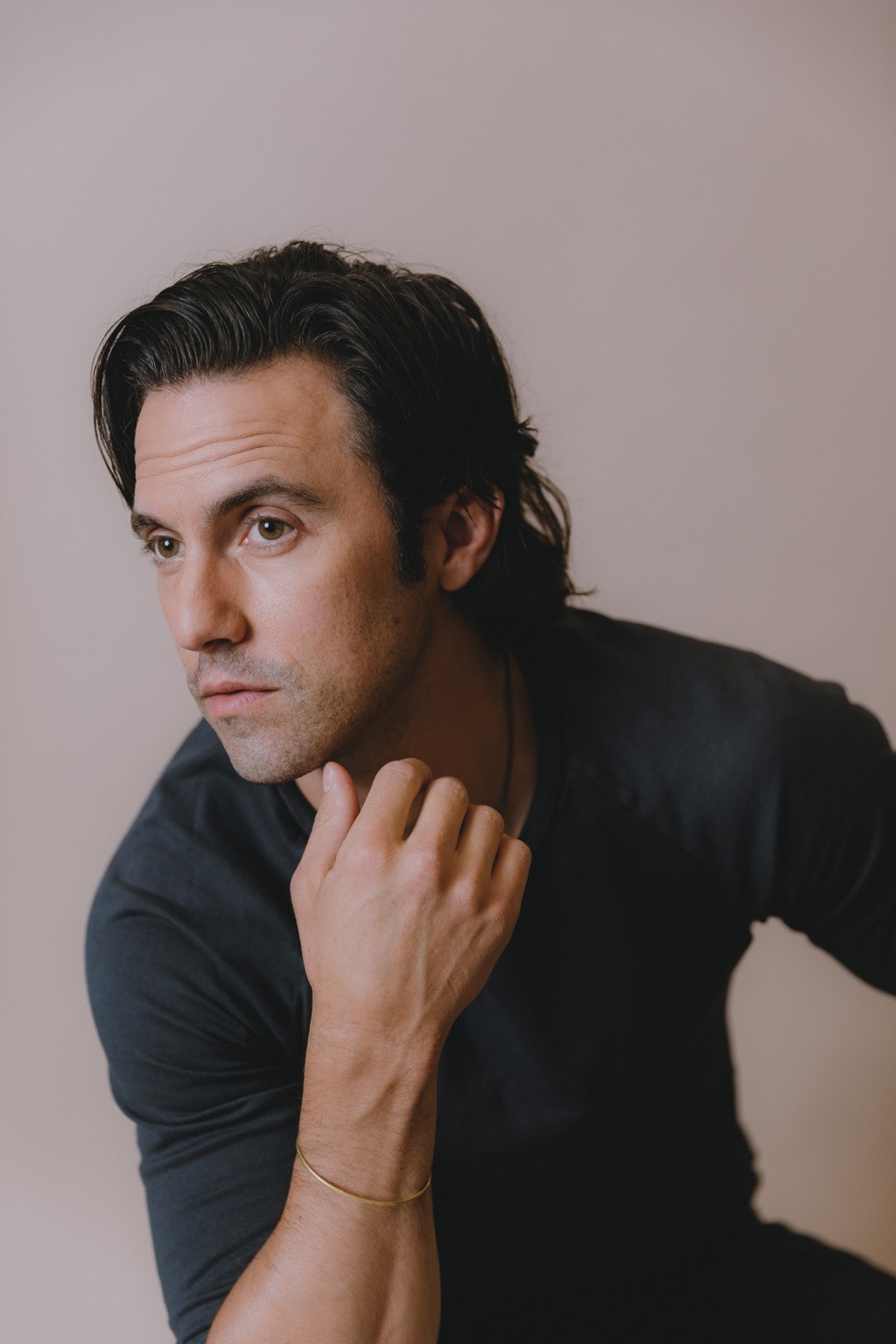 Read more about the article Elizabeth Weinberg photographed Milo Ventimiglia for The New York Times