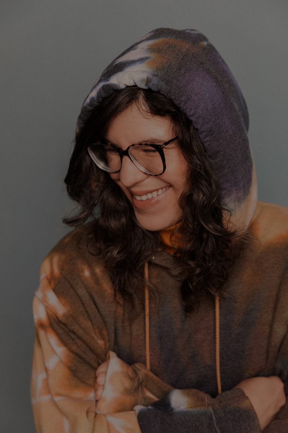 Read more about the article Elizabeth Weinberg photographed Rebecca Sugar for BUST
