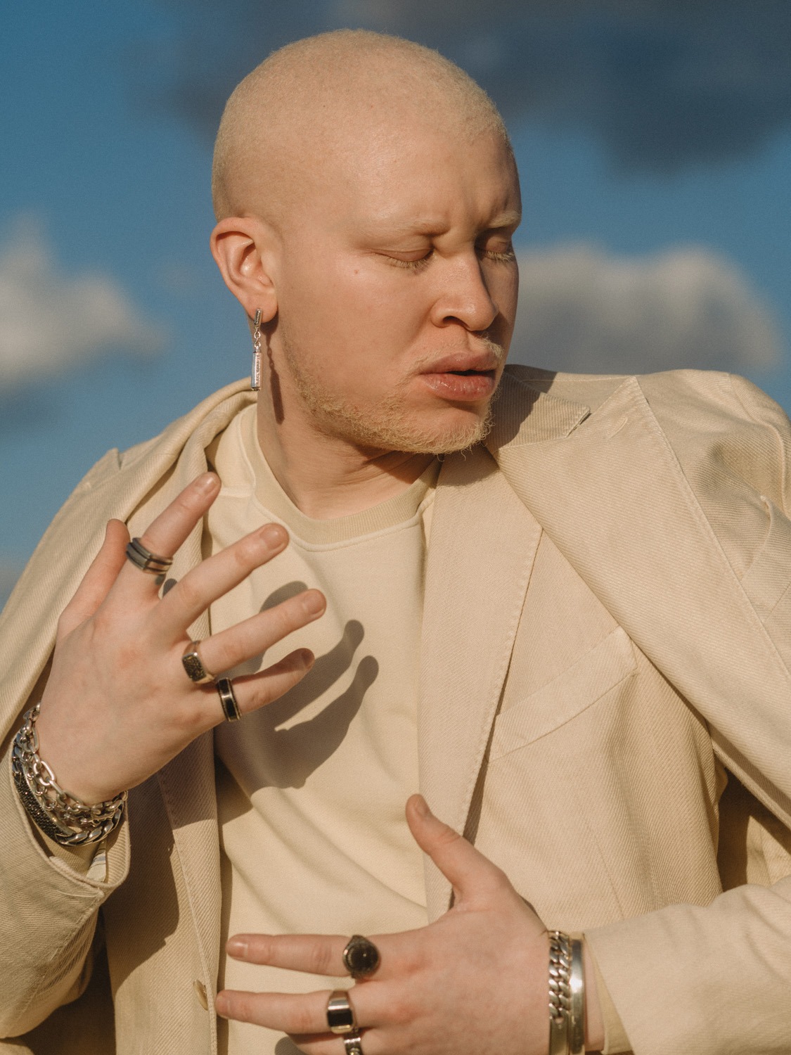 Read more about the article Shaun Ross photographed by Elizabeth Weinberg for Boys by Girls