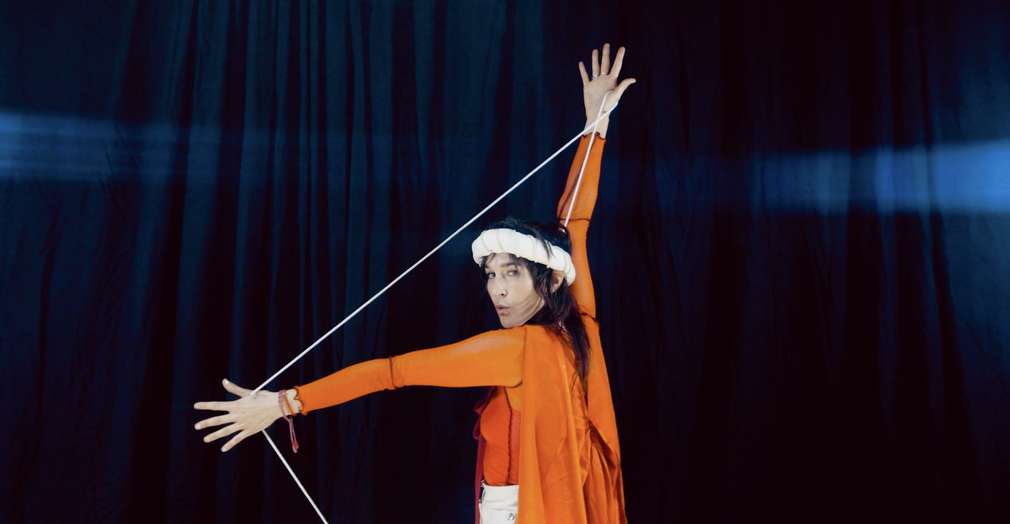 Read more about the article Jenny O music video for “Prism” directed by Elizabeth Weinberg